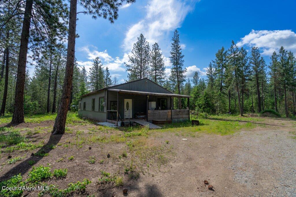 866 Spirit Valley Ln, Blanchard, ID 83804 - view of front of house
