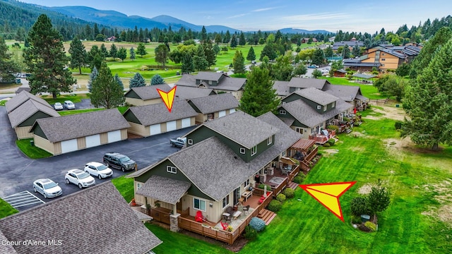 bird's eye view featuring a residential view and a mountain view