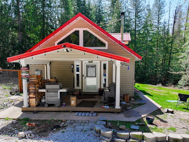 view of front of home with metal roof
