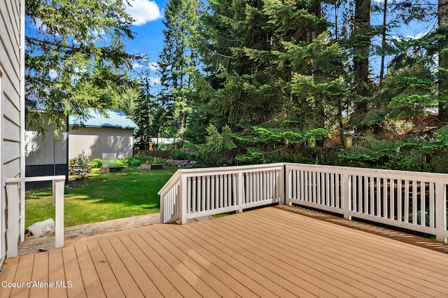 12854 E Hellroaring Rd, Athol, ID 83801 - wooden terrace with a yard