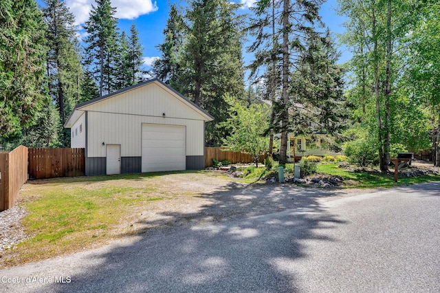 12854 E Hellroaring Rd, Athol, ID 83801 - detached garage featuring driveway
