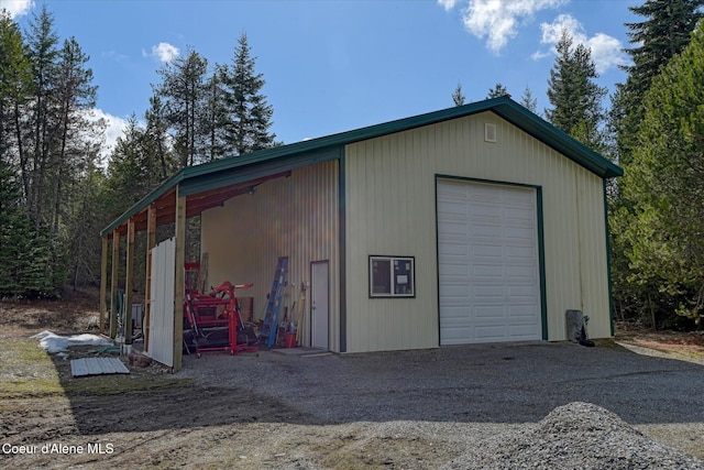 view of outdoor structure with an outdoor structure