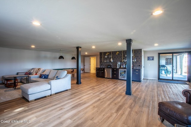 475 Campbell Point Rd, Laclede, ID 83841 - living area featuring bar area, baseboards, light wood-type flooring, recessed lighting, and beverage cooler