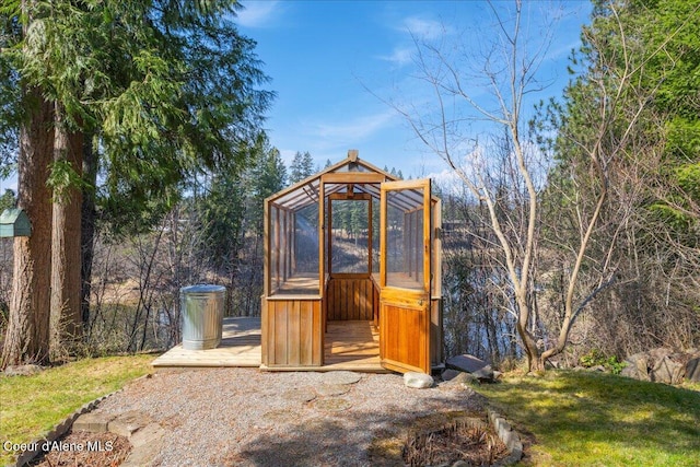 view of outbuilding