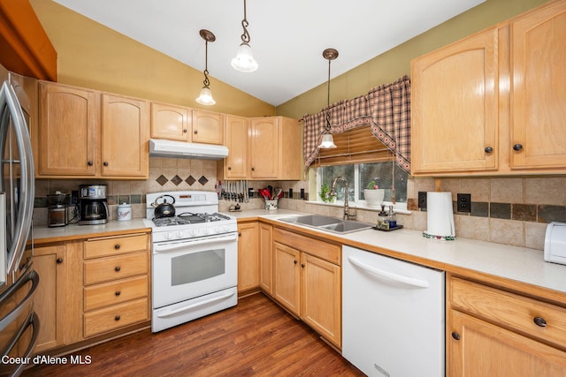 2790 W Versailles Dr, Coeur Dalene, ID 83815 - kitchen with white appliances, light brown cabinets, and a sink