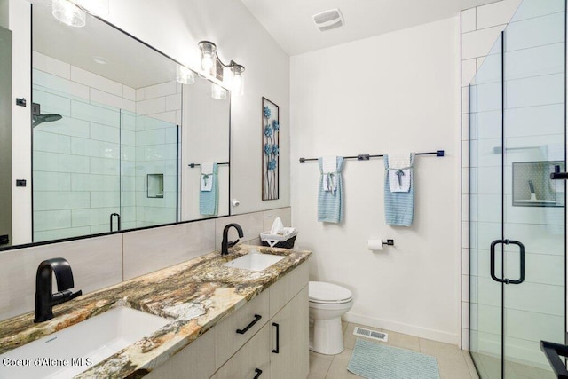 3242 N Rosalia Rd, Coeur Dalene, ID 83814 - full bath featuring a sink, visible vents, and a stall shower
