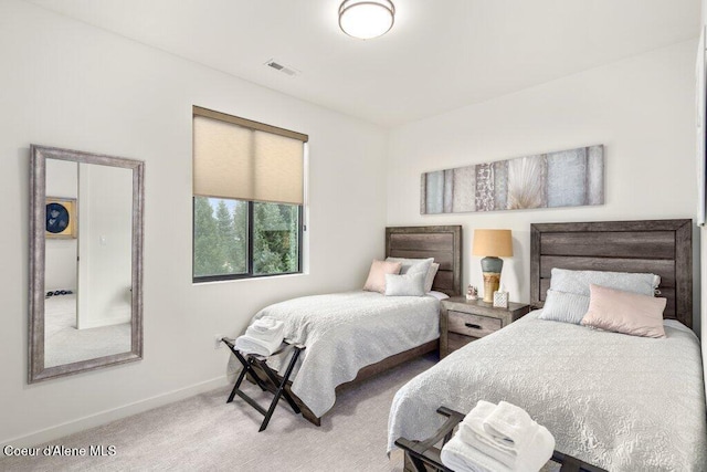 3242 N Rosalia Rd, Coeur Dalene, ID 83814 - bedroom featuring carpet flooring, baseboards, and visible vents