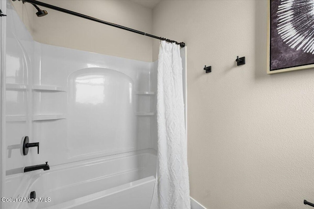 3402 N Cyprus Fox Loop, Post Falls, ID 83854 - full bath featuring shower / bath combination with curtain