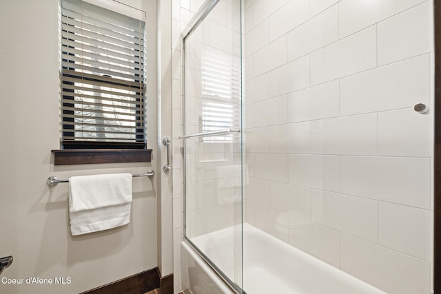 7431 E Cumberland Ct, Hayden, ID 83835 - bathroom featuring enclosed tub / shower combo