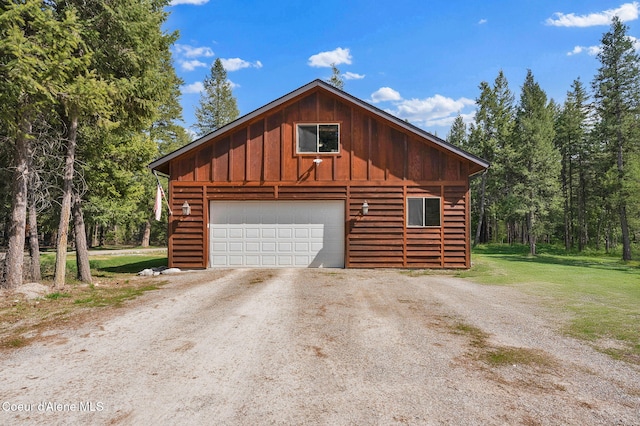 181 E Deer Meadow Ln, Blanchard, ID 83804 - garage featuring a garage