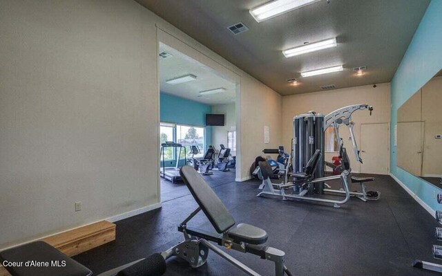 26 Hanaford Rd, Blanchard, ID 83804