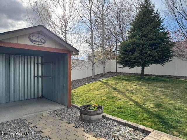 2359 N Alfalfa Loop, Post Falls, ID 83854 - view of outdoor structure with a fenced backyard