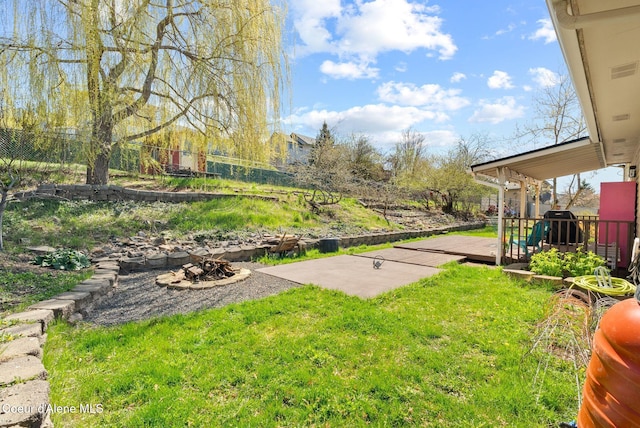 view of yard with fence