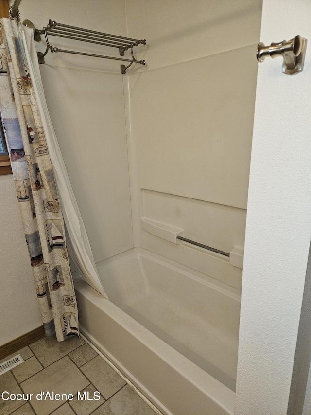 11268 N Friar Dr, Hayden, ID 83835 - full bathroom with shower / bath combo with shower curtain, tile patterned floors, and visible vents