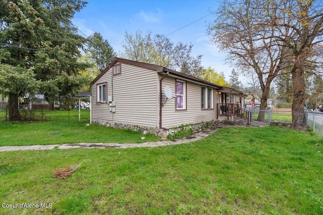 1515 E Elm Ave, Coeur Dalene, ID 83814 - view of side of property
