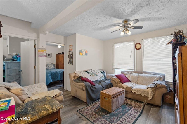1515 E Elm Ave, Coeur Dalene, ID 83814 - living area featuring a ceiling fan, wood finished floors, and a textured ceiling
