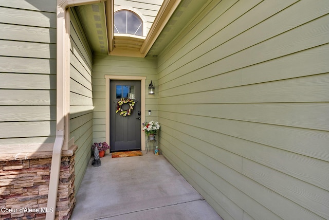 view of property entrance
