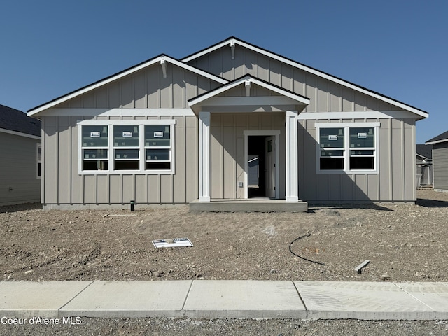 5147 E Norma Ave, Post Falls, ID 83854 - view of front of property with board and batten siding