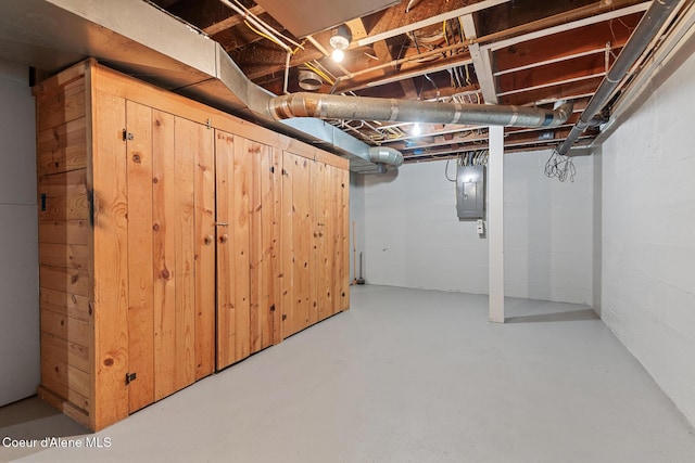 unfinished below grade area featuring electric panel
