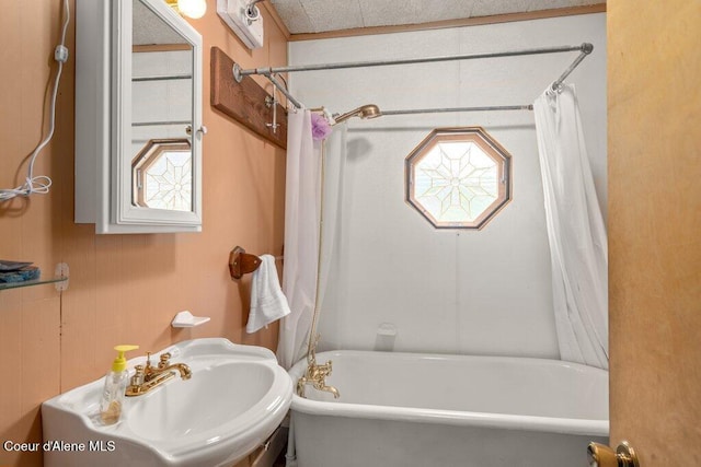 14314 N Waters Edge Ct, Hayden, ID 83835 - full bath featuring a sink and shower / bath combo