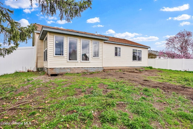 1002 E St Elias Ct, Post Falls, ID 83854 - back of house featuring fence