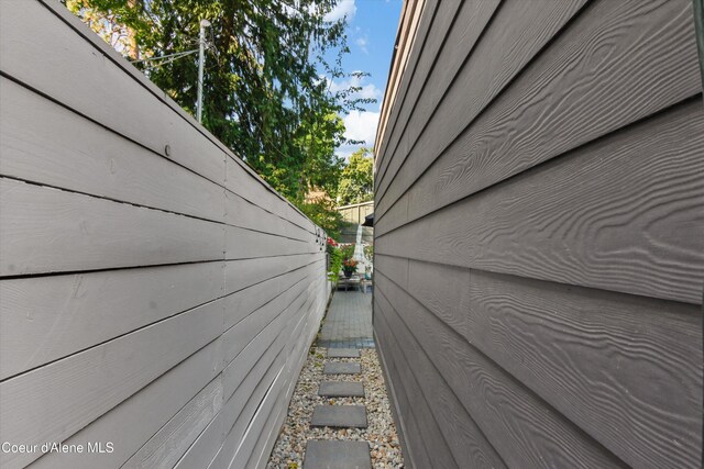 419 N Park Dr, Coeur Dalene, ID 83814 - view of side of home