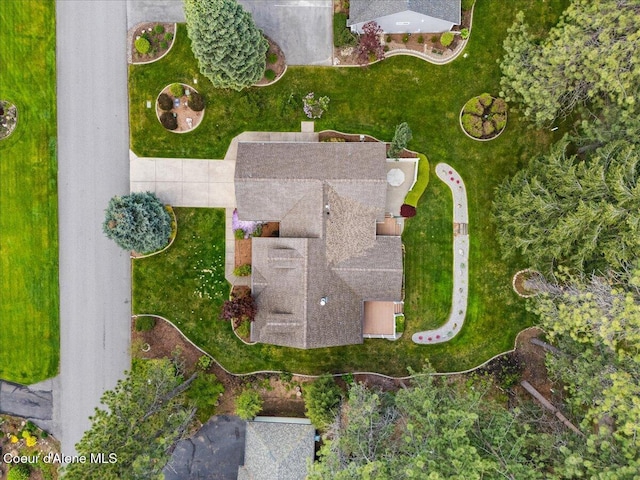 aerial view of property and surrounding area