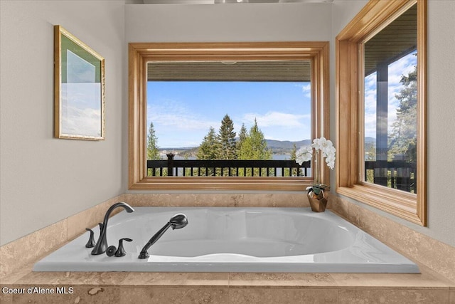 3677 S Capeview Ct, Coeur Dalene, ID 83814 - full bath featuring a bath and a wealth of natural light