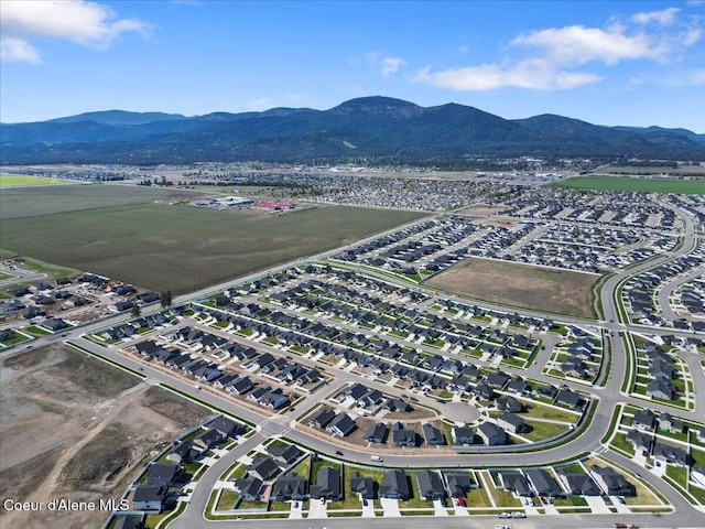 bird's eye view featuring a mountain view