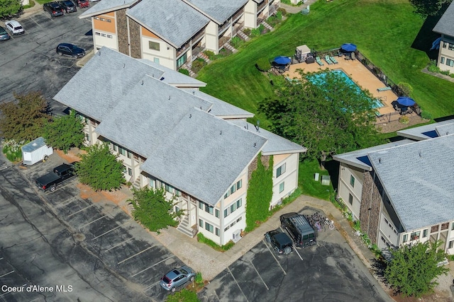 drone / aerial view featuring a residential view