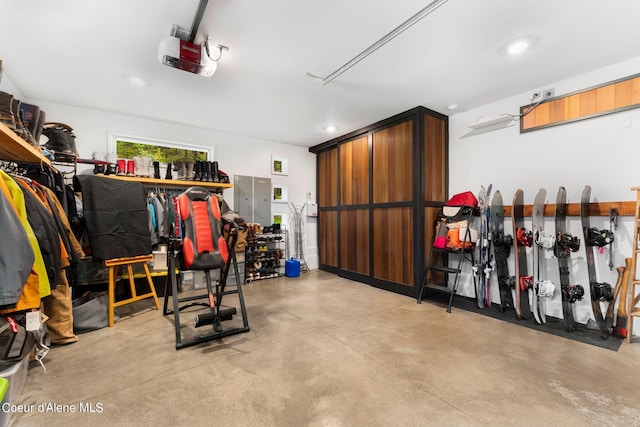 172 Elk Hills Rd, Sandpoint, ID 83864 - garage featuring a garage door opener and recessed lighting
