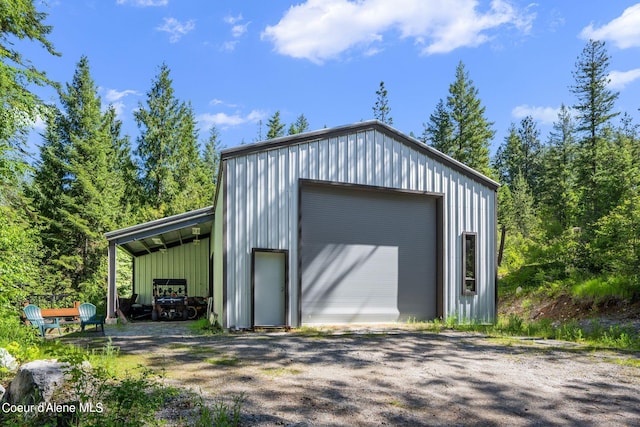 172 Elk Hills Rd, Sandpoint, ID 83864 - garage featuring a garage