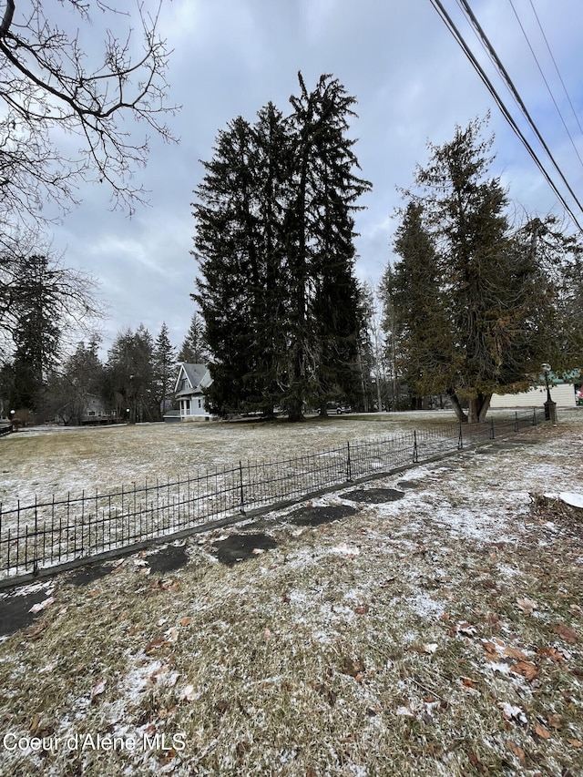 6990 Denver St, Bonners Ferry, ID 83805 - view of yard with fence