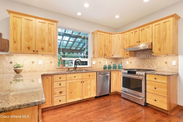 8533 N Tartan Dr, Hayden, ID 83835 - kitchen featuring light brown cabinets, appliances with stainless steel finishes, under cabinet range hood, and recessed lighting