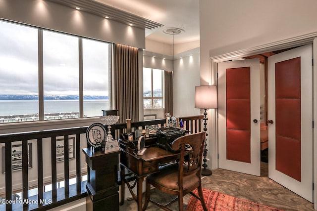 412 Sandpoint Ave Unit 332, Sandpoint, ID 83864 - dining area with a water view