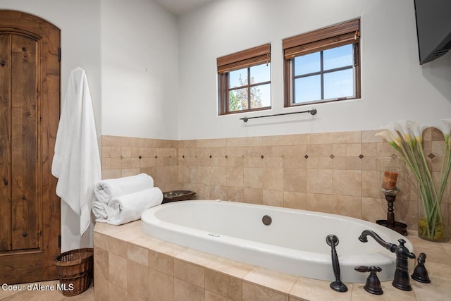 6012 W Quartzite Ln, Coeur Dalene, ID 83814 - full bath with a garden tub