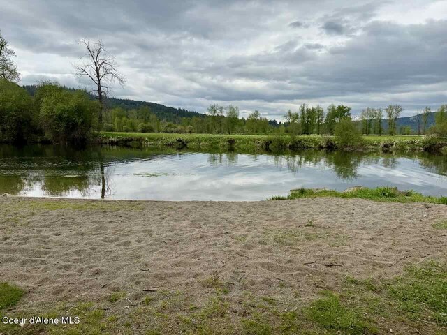 149 Sunny Rd, Saint Maries, ID 83861