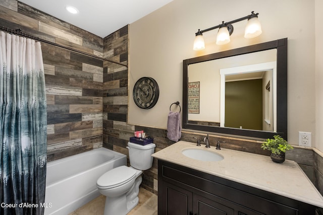 5969 W Highland Dr, Coeur Dalene, ID 83814 - full bath featuring vanity, toilet, and shower / tub combo