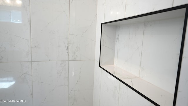 6696 Portrush Dr, Rathdrum, ID 83858 - bathroom view of a tile shower