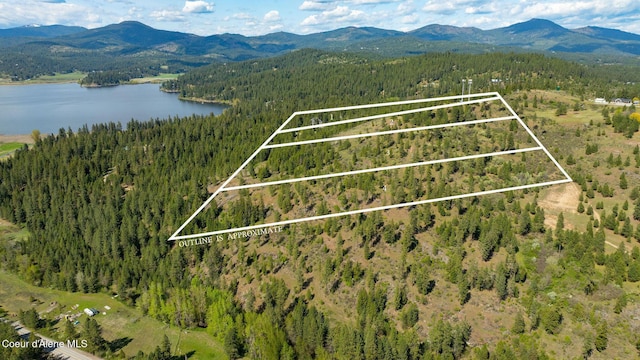 NKA W Julia Dr, Hauser, ID 83854