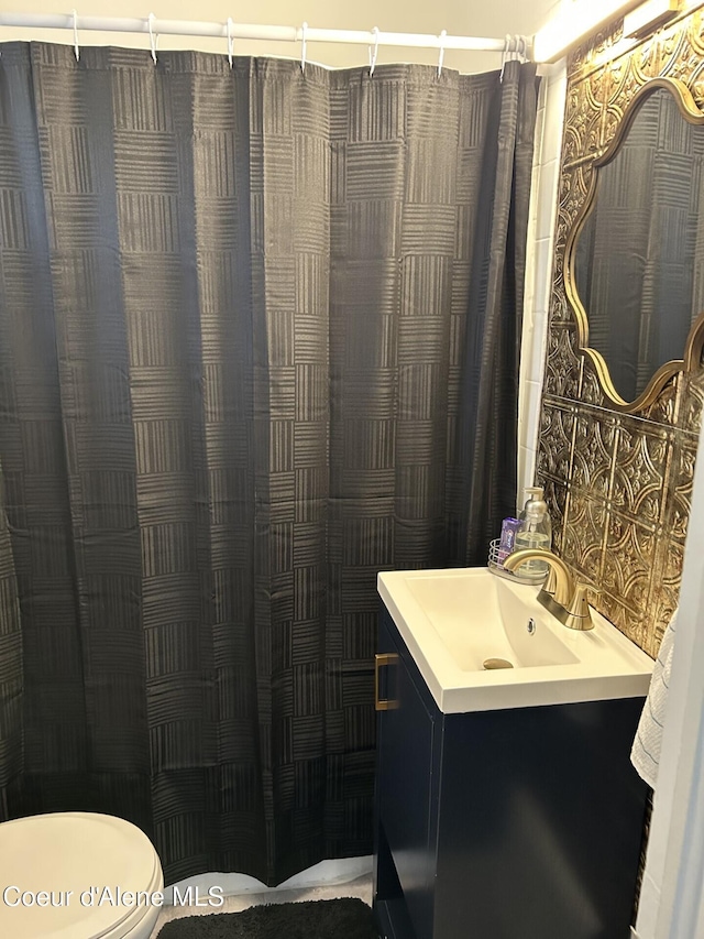 712 E Coeur D Alene Ave, Coeur Dalene, ID 83814 - full bath with toilet and vanity