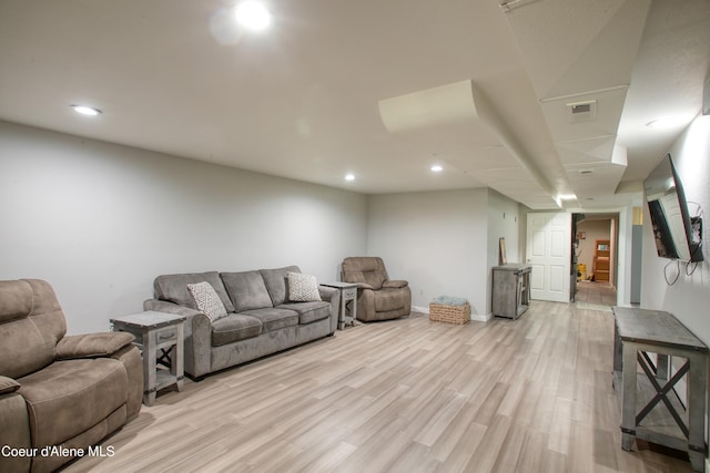 31582 E Hayden Lake Rd, Hayden, ID 83835 - living area with light wood finished floors, baseboards, visible vents, and recessed lighting