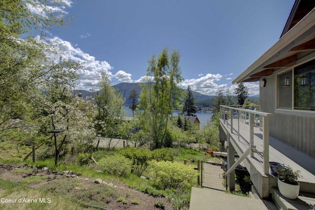 17718 E Cape Horn Rd, Bayview, ID 83803 - view of yard featuring a water and mountain view