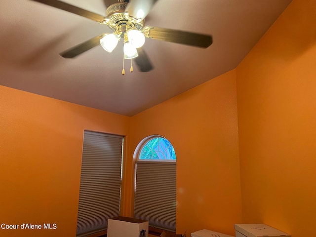interior details featuring a ceiling fan