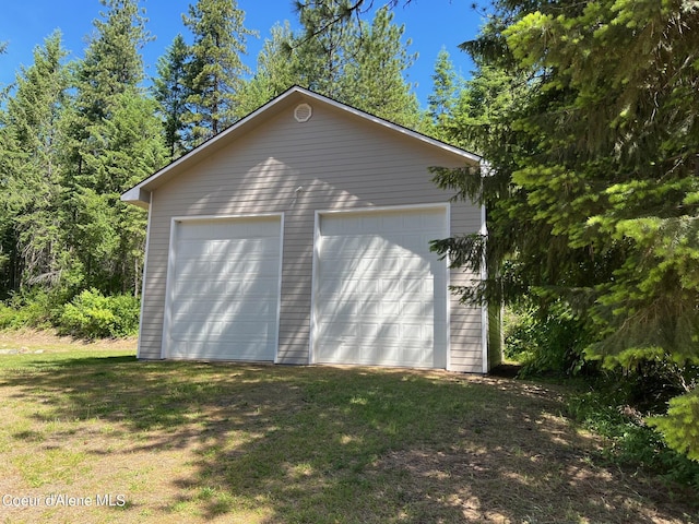 view of detached garage