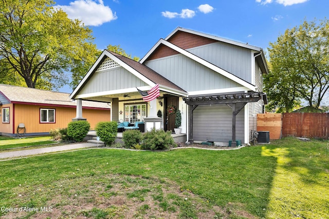 1315 N 10th St, Coeur Dalene, ID 83814 - view of front of home featuring ceiling fan and central air condition unit