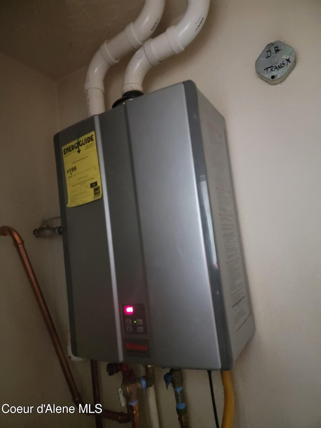 1729 N 9th St, Coeur Dalene, ID 83814 - utilities featuring water heater