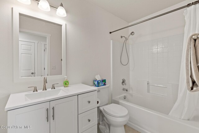 4905 W Lemonwood Ln, Post Falls, ID 83854 - full bathroom featuring vanity, toilet, and shower / bath combo