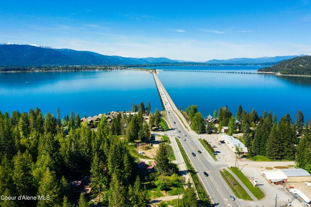50 Smokehouse Rd, Sagle, ID 83860 - bird's eye view of a water and mountain view and a major roadway
