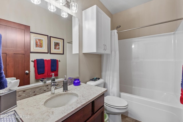3313 N Rosalia Rd, Coeur Dalene, ID 83814 - bathroom featuring toilet, shower / bath combination with curtain, and vanity